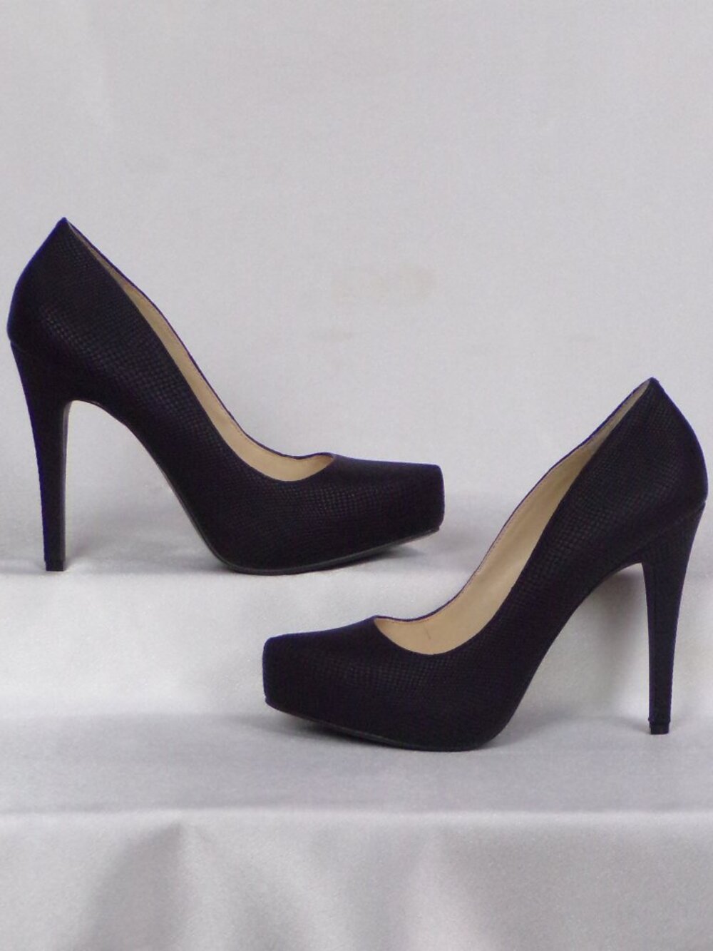 JESSICA SIMPSON 7.5M JS-PARISIAN black ultra-high-heel hidden-platform pumps